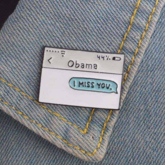 NEW Obama I Miss You Text Message Enamel Pin - Picture 3 of 3